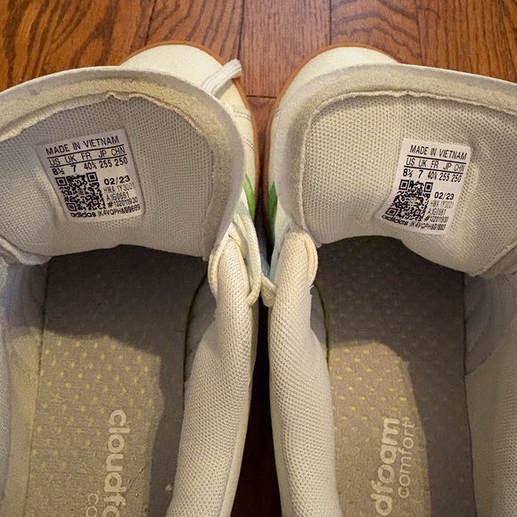 adidas White and Green Sneakers - Picture 4 of 4